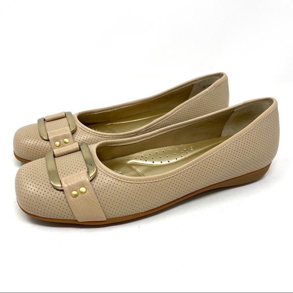 Trotters Sizzle Signature flats Nude Perforated - Picture 2 of 9